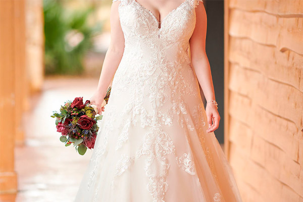 Saiba como escolher o vestido ideal para ir a uma festa de casamento -  Primeira Hora